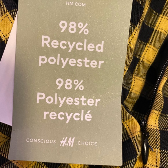 H&M pleated skirt - Picture 2 of 4